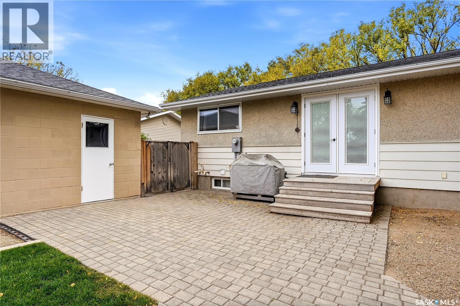 2704 5th AVENUE N - Image 38