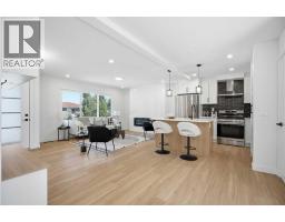 451 Arlington Drive SE - photo 3