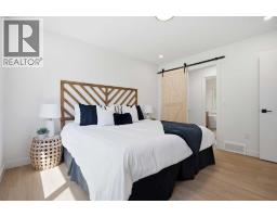 451 Arlington Drive SE - photo 20