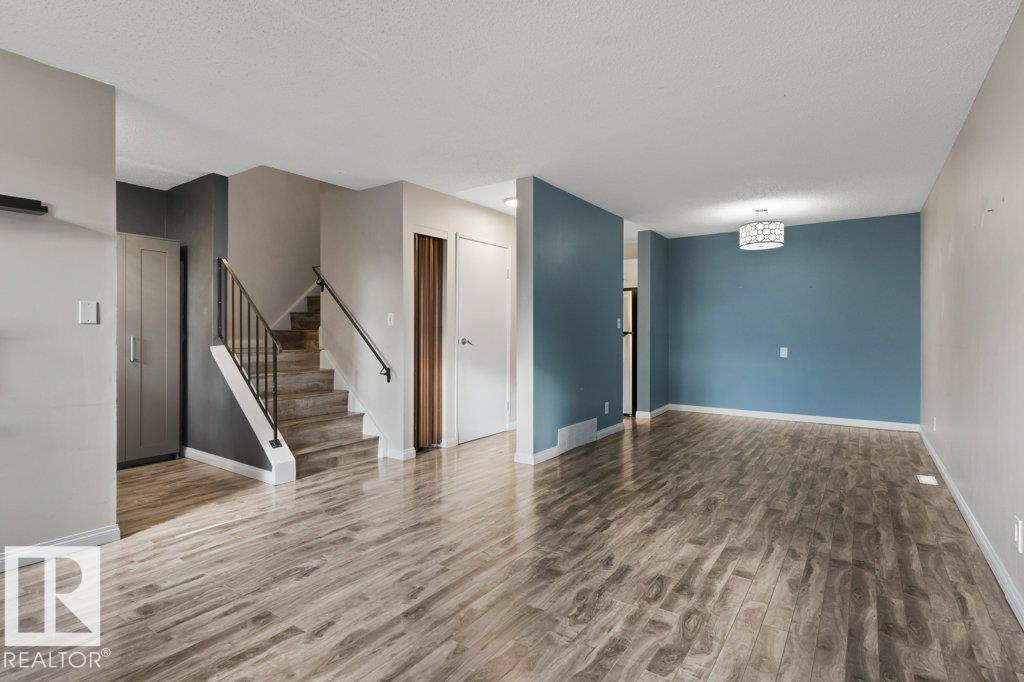 17125 109 ST NW - 5