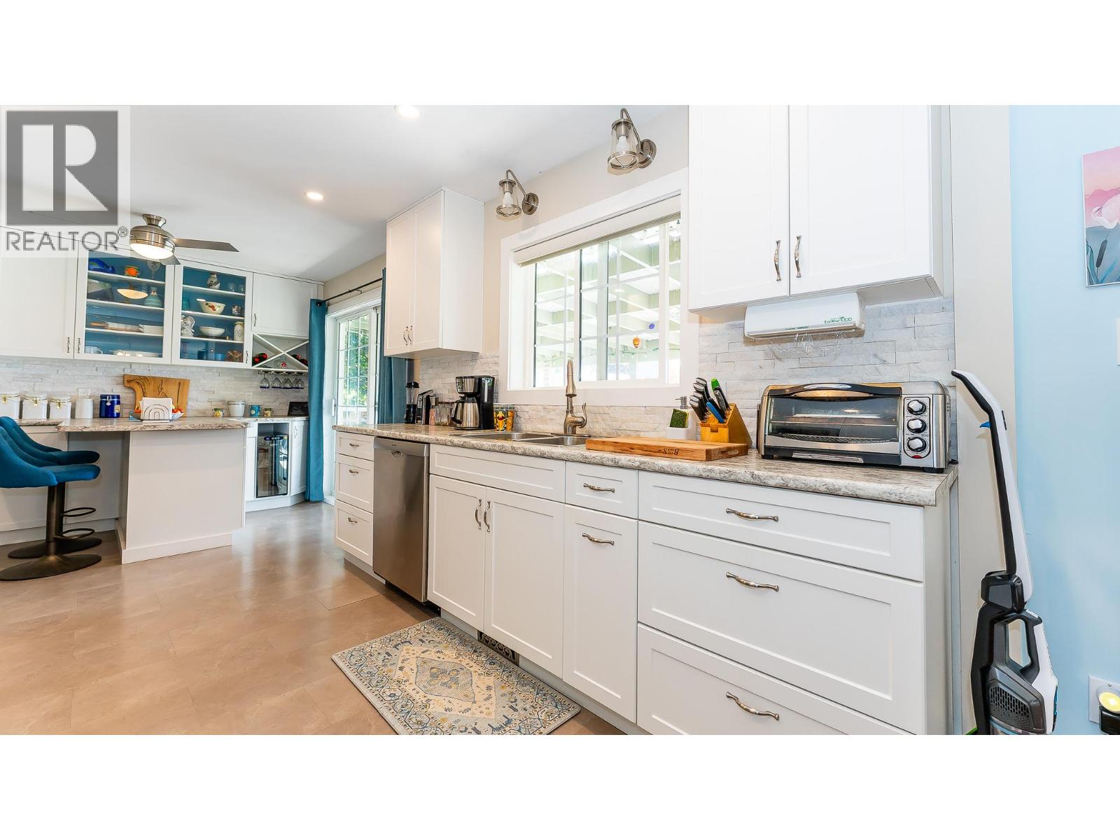 1291 49 Avenue NE - Image 3