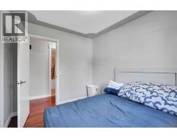 1115 Marcombe Crescent NE - photo 18