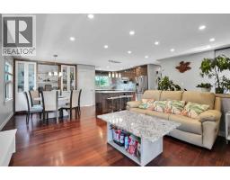 1115 Marcombe Crescent NE - photo 8