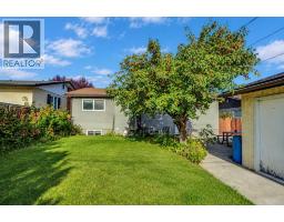 1115 Marcombe Crescent NE - photo 43