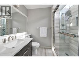 1115 Marcombe Crescent NE - photo 23