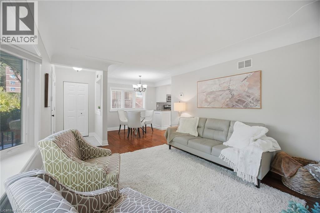 18 DELSEY Street - 11