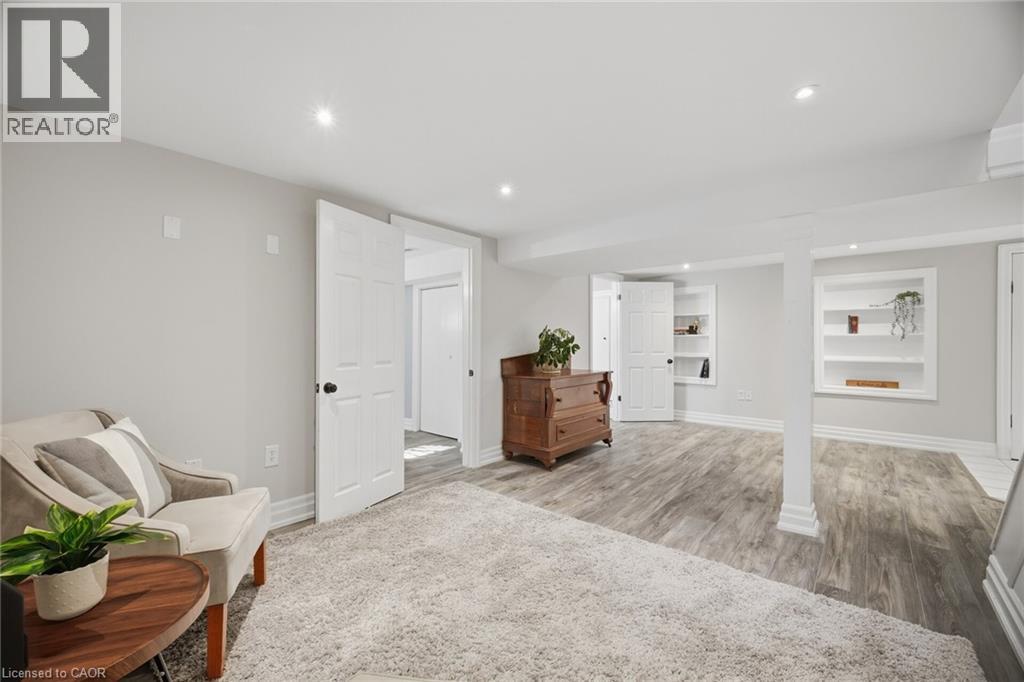 18 DELSEY Street - 31