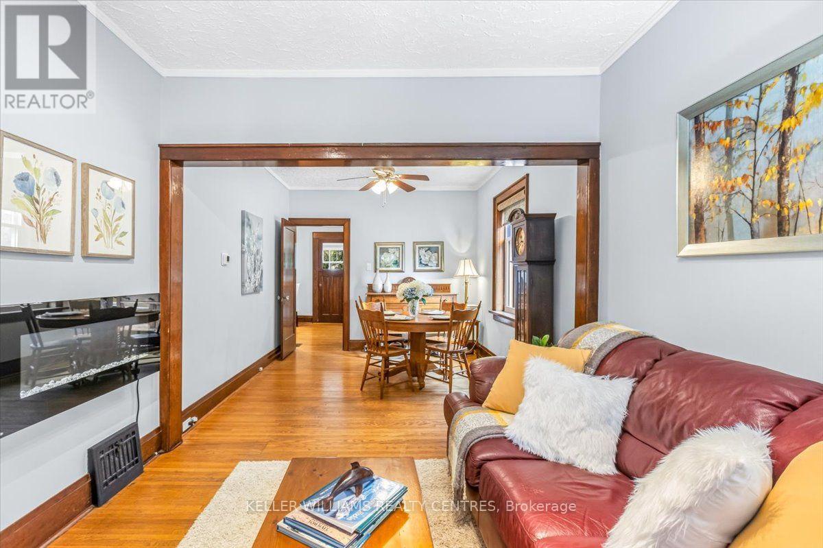 431 EAGLE STREET - 7