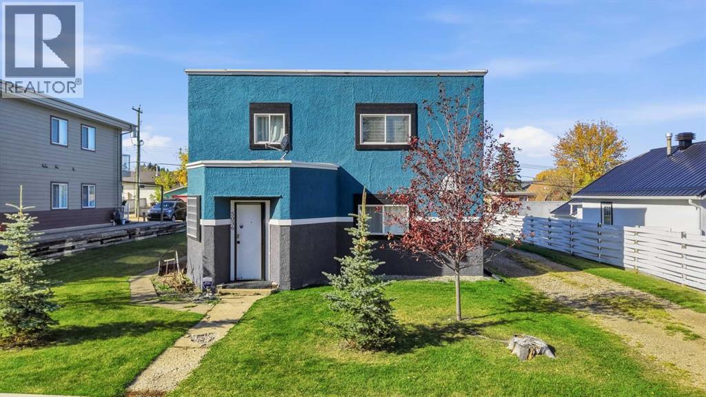 Listing photo – 5036 51A Street, Sylvan Lake