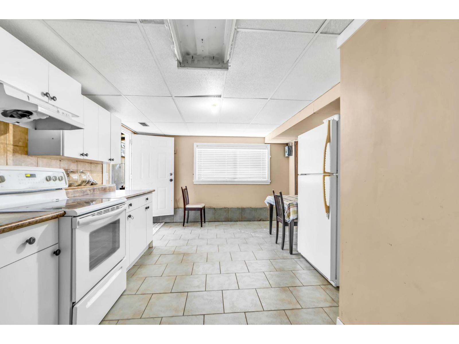 Photo of 2680 VICTORIA STREET 11
