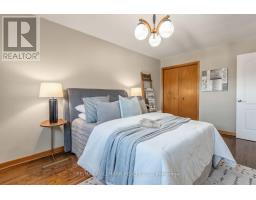 18 Sorlyn Avenue, Toronto, ON M6L1H8 Photo 13