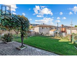 18 Sorlyn Avenue, Toronto, ON M6L1H8 Photo 20