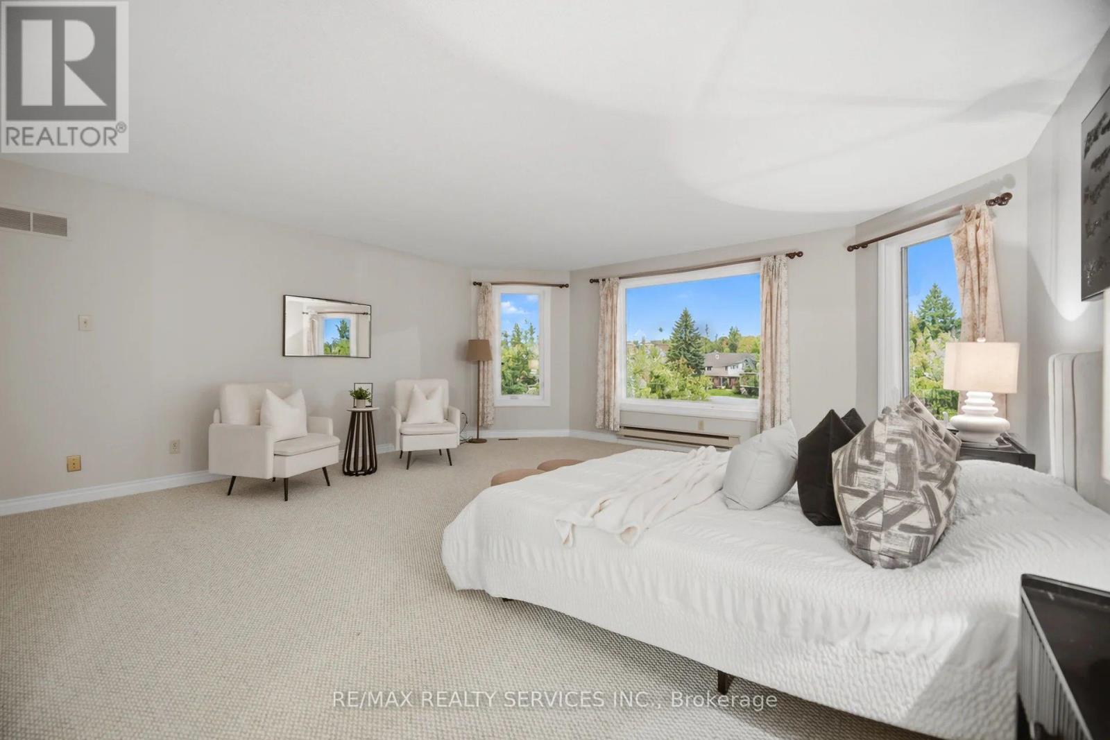 4 LEEWARD DRIVE - 21