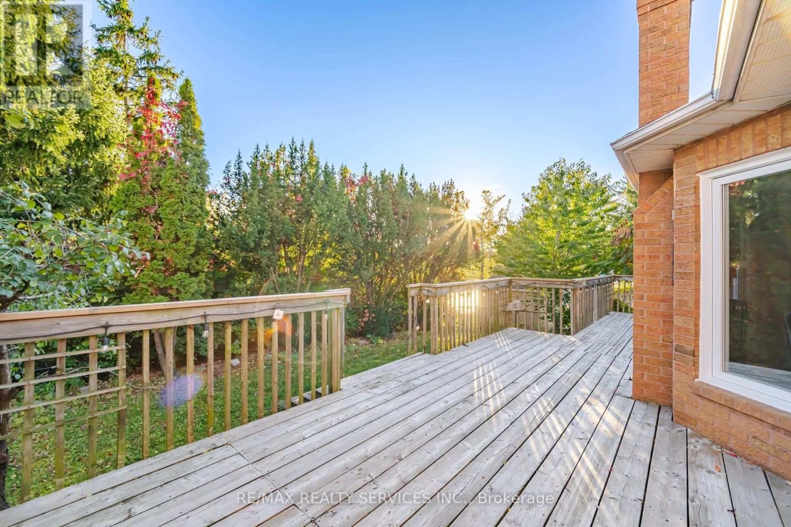 4 Leeward Drive, Brampton, ON photo 38