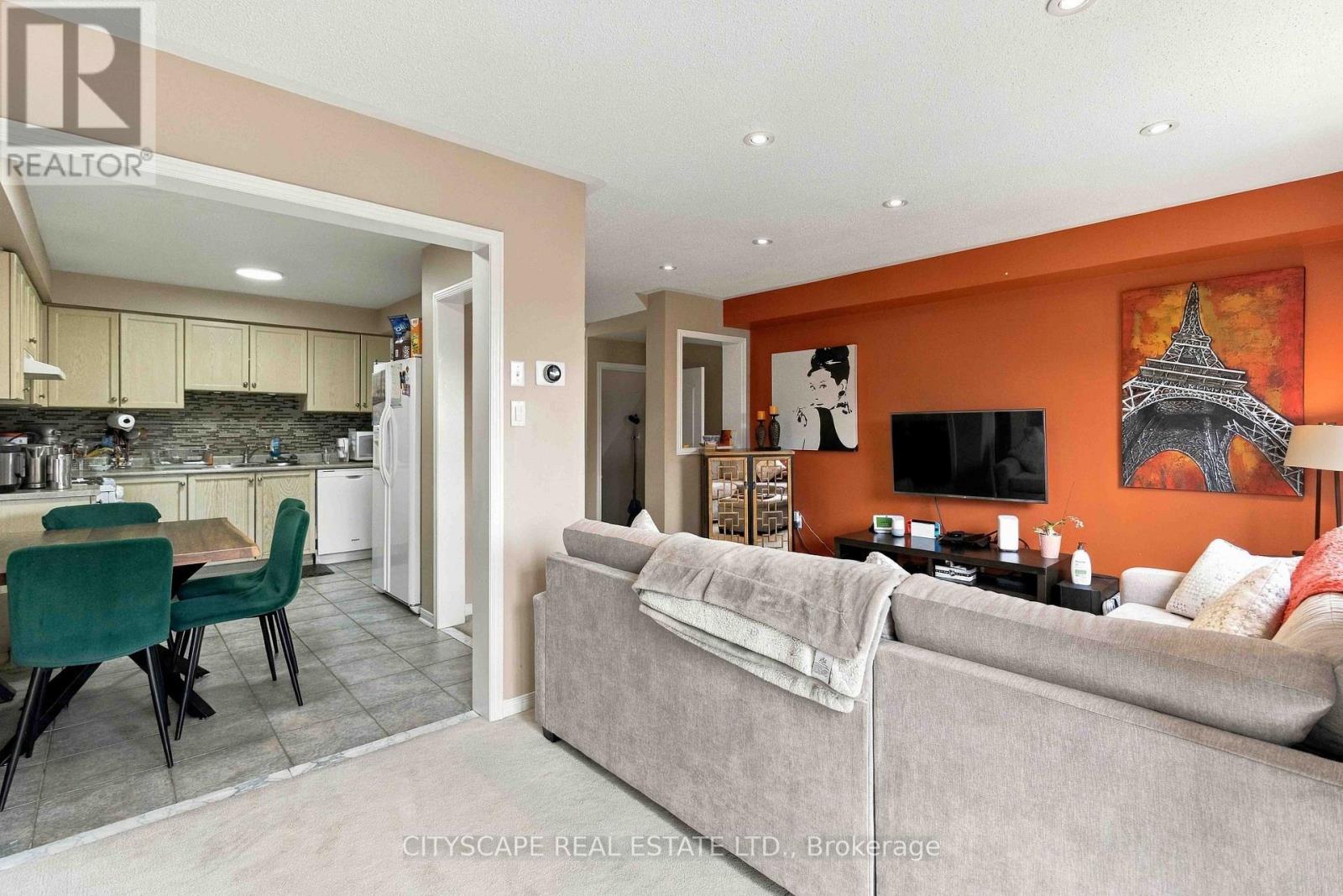 #147 6399 SPINNAKER CIRCLE - 11