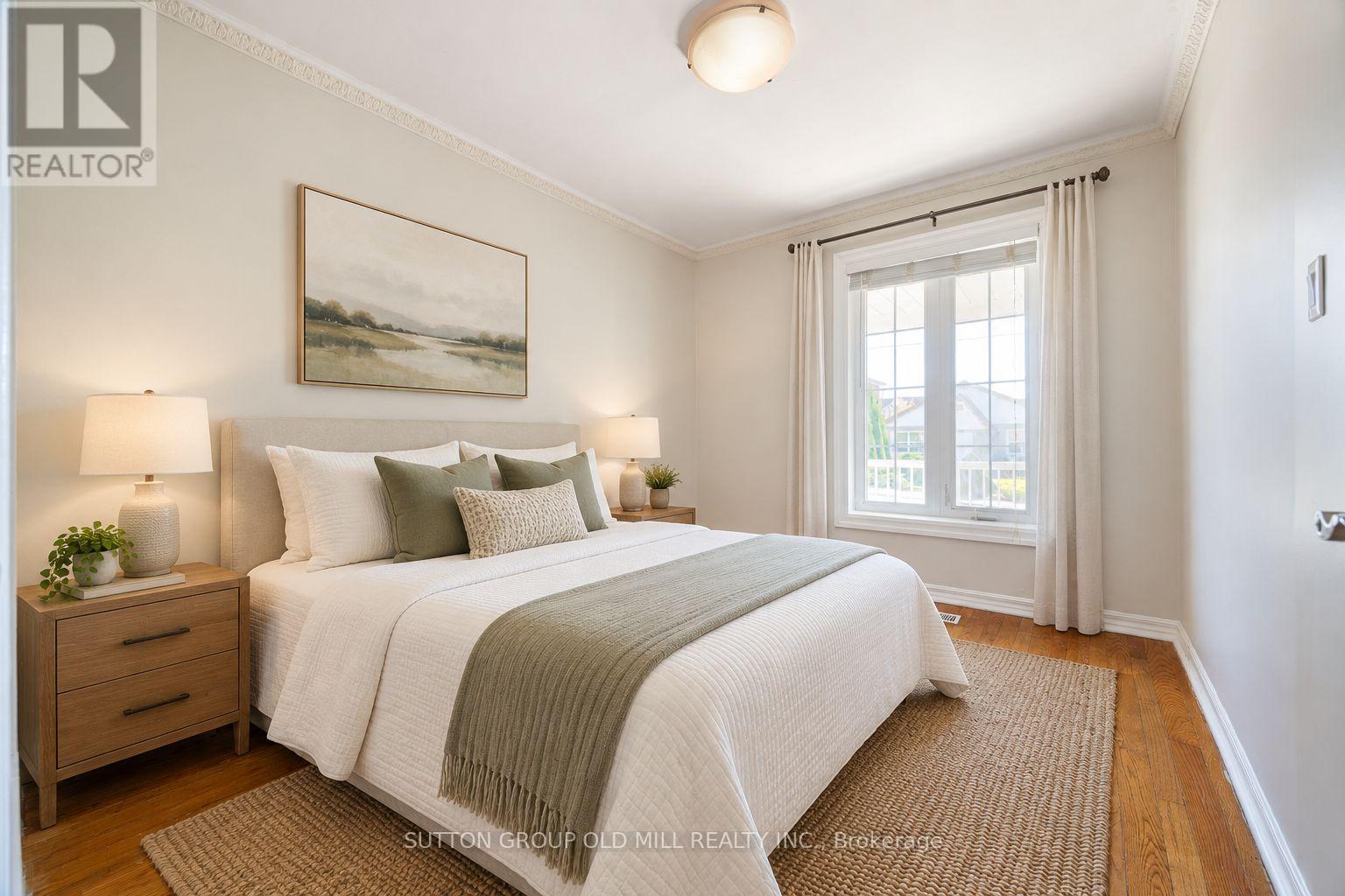 28 Holwood Avenue, Toronto, ON photo 7