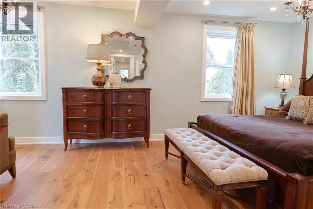 8 CAMERON Avenue - 13
