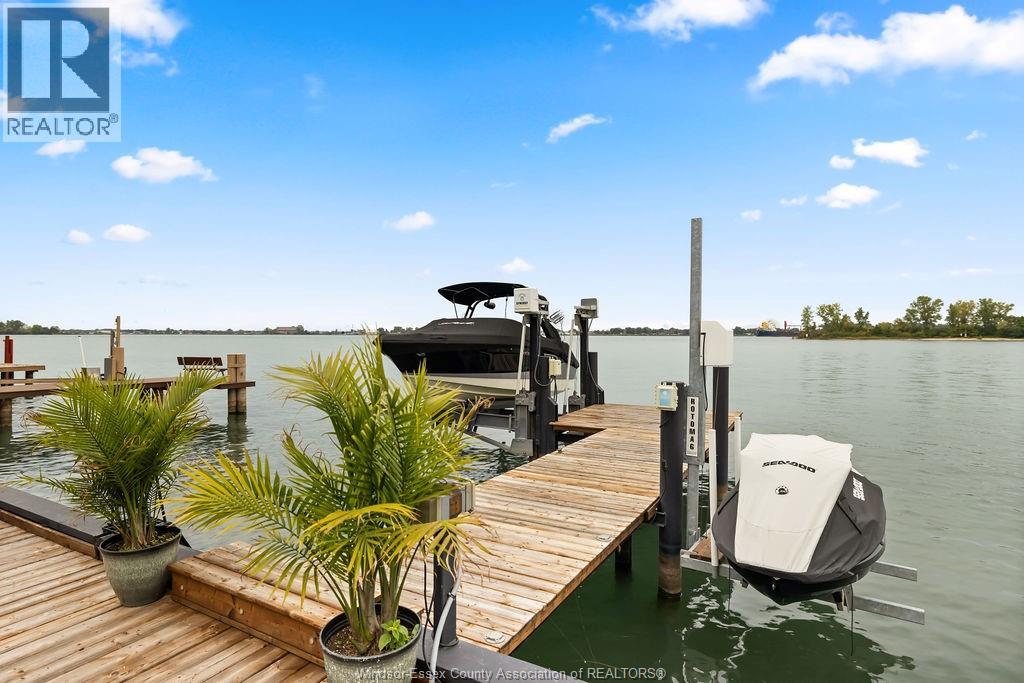 8678 RIVERSIDE DRIVE - 40