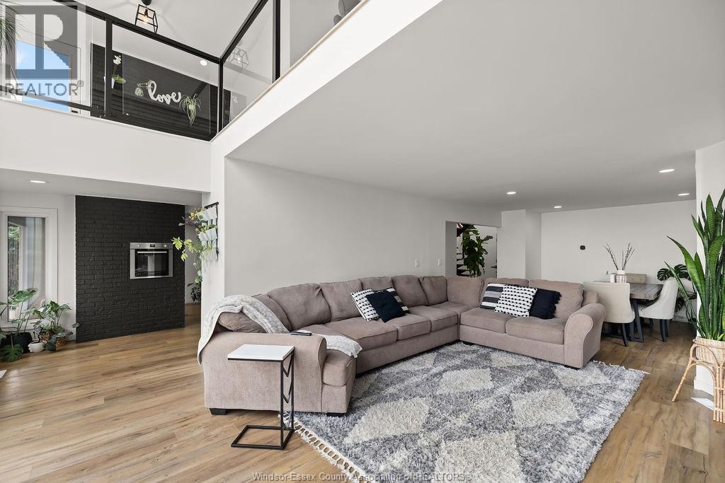 8678 RIVERSIDE DRIVE - 6