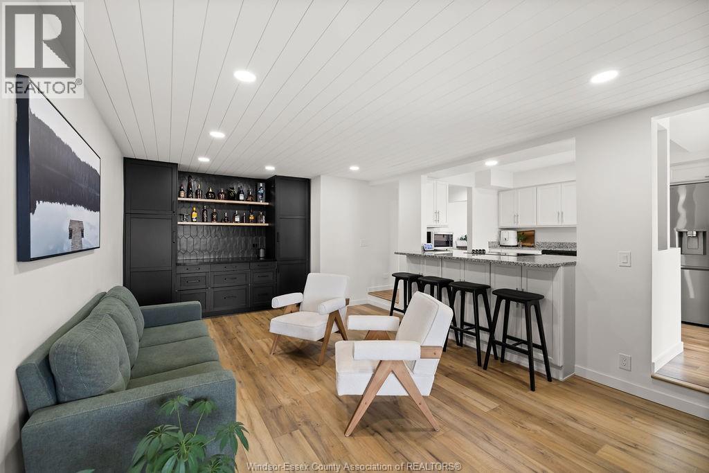 8678 RIVERSIDE DRIVE - 15