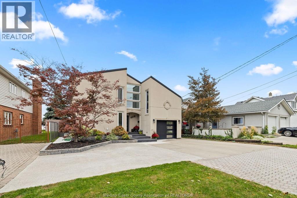 8678 RIVERSIDE DRIVE - 4