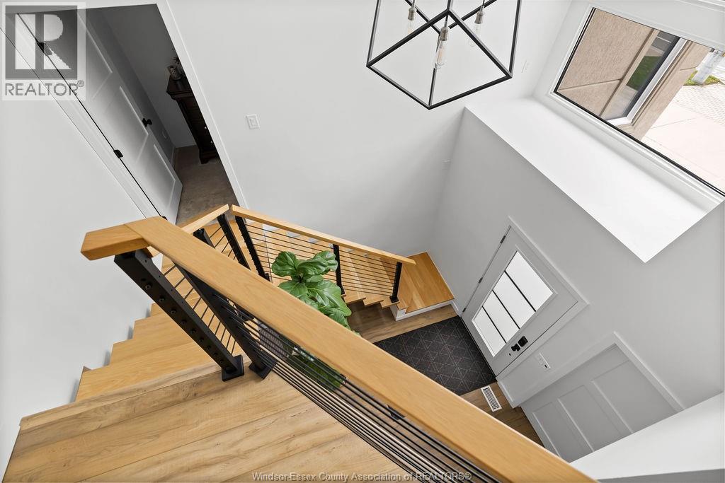 8678 RIVERSIDE DRIVE - 19