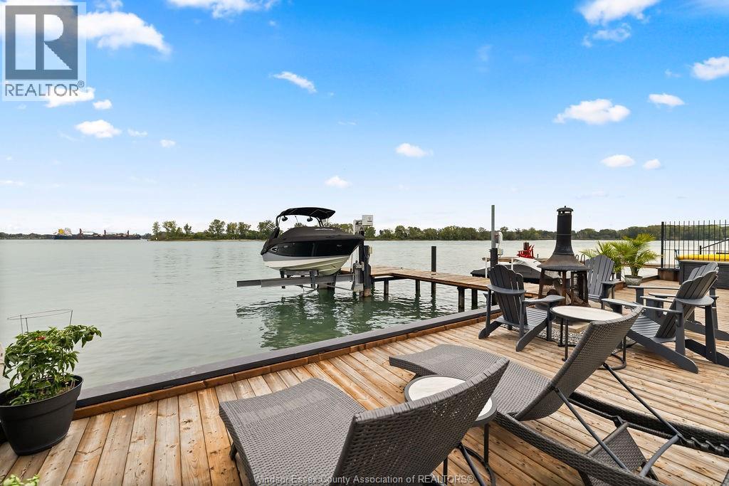 8678 RIVERSIDE DRIVE - Image 39