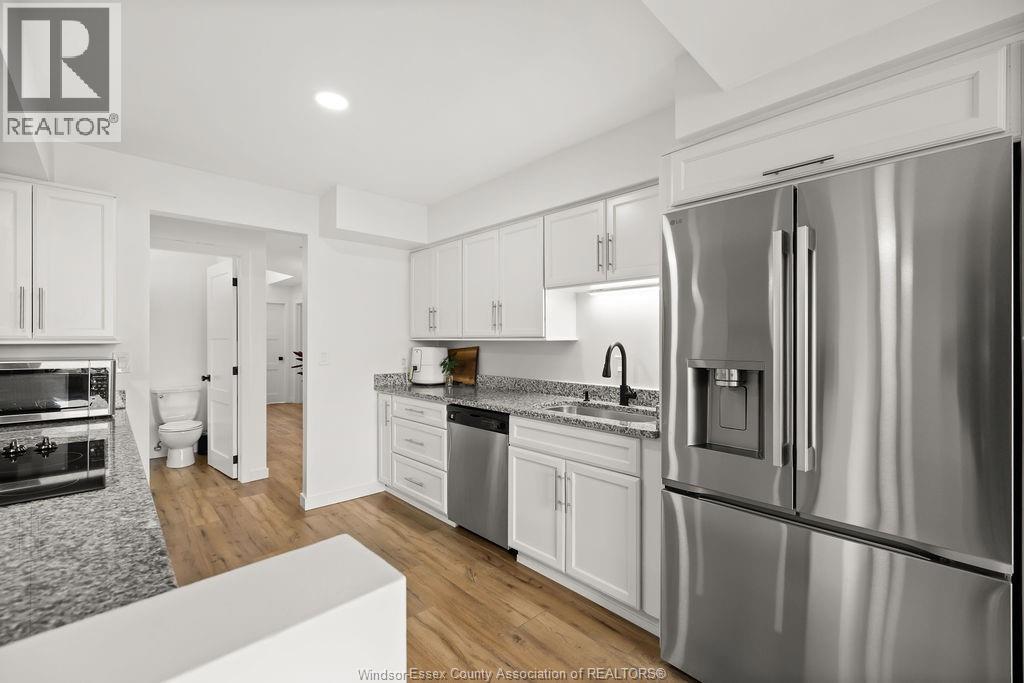8678 RIVERSIDE DRIVE - Image 13