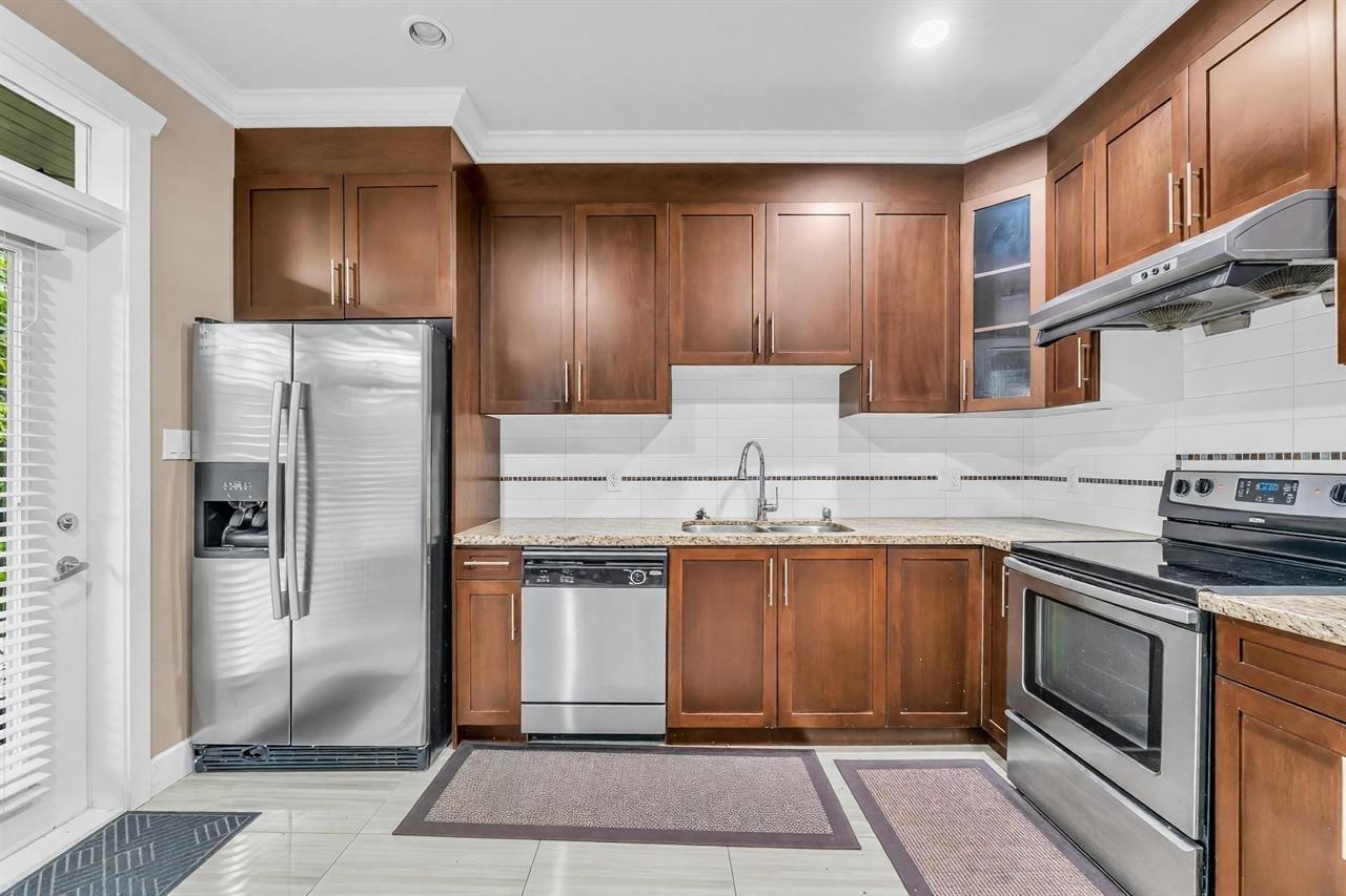 23 12036 66 AVENUE, Surrey