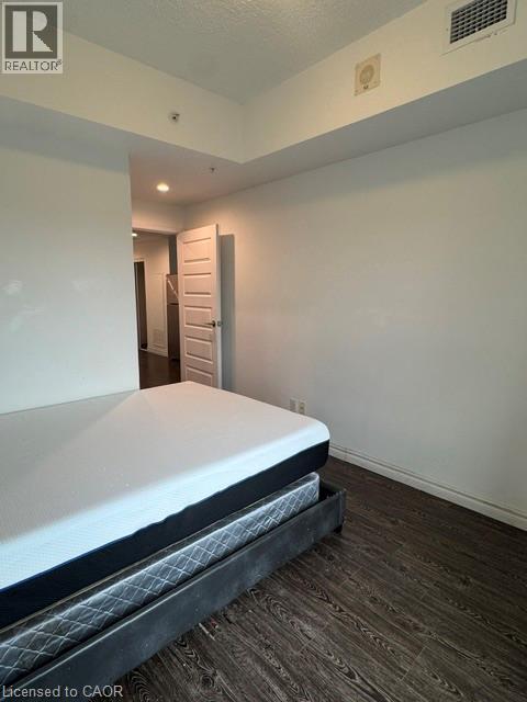 158 King Street — photo 8