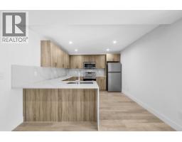 4324 Glencanyon Drive, North Vancouver, BC V7N4B3 Photo 23
