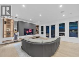 4324 Glencanyon Drive, North Vancouver, BC V7N4B3 Photo 12