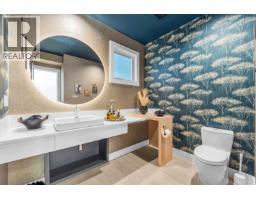4324 Glencanyon Drive, North Vancouver, BC V7N4B3 Photo 16