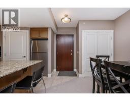 1005, 910 5 Avenue SW - photo 3