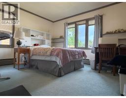 2041 Abbott Street, Kelowna, BC V1Y1C4 Photo 30
