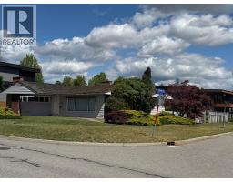 2041 Abbott Street, Kelowna, BC V1Y1C4 Photo 12