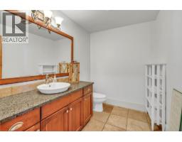 Foyer - 14419 Downton Avenue Unit# 205, Summerland, BC V0H1Z1 Photo 8