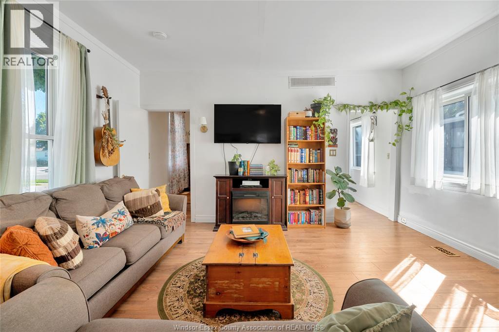 198 BROCK - Image 4