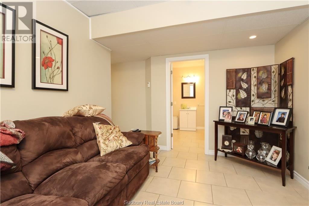 2460 EMILY Street - Image 14