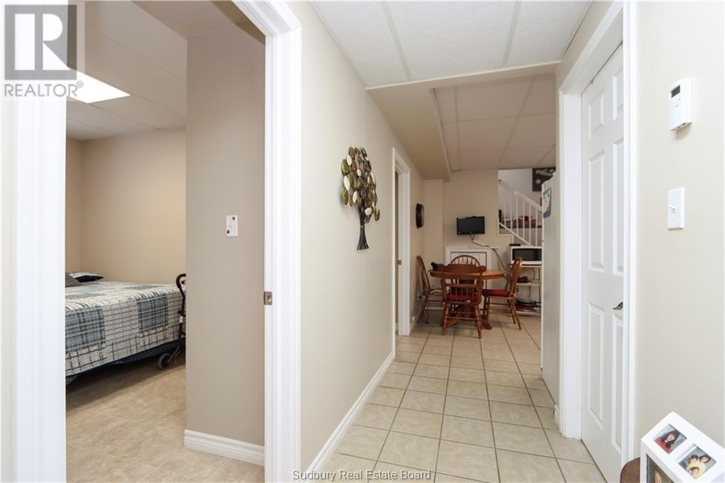 2460 EMILY Street - Image 16