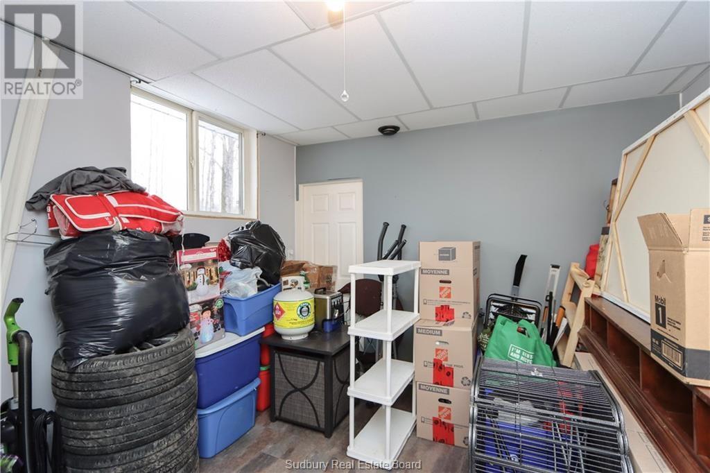 2460 EMILY Street - 25