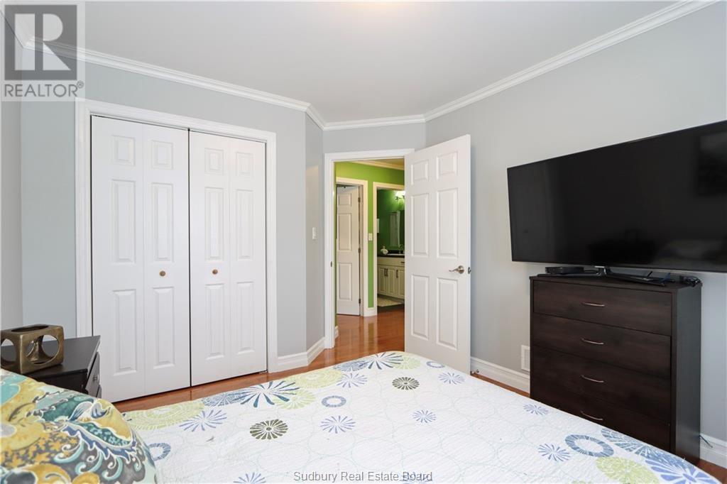 2460 EMILY Street - 11