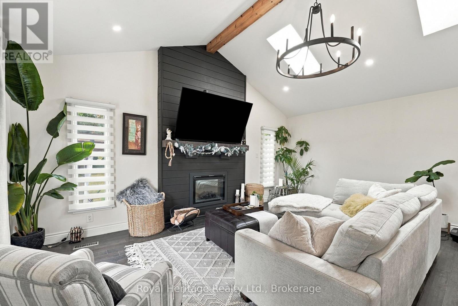 618 Sunset Boulevard — photo 16