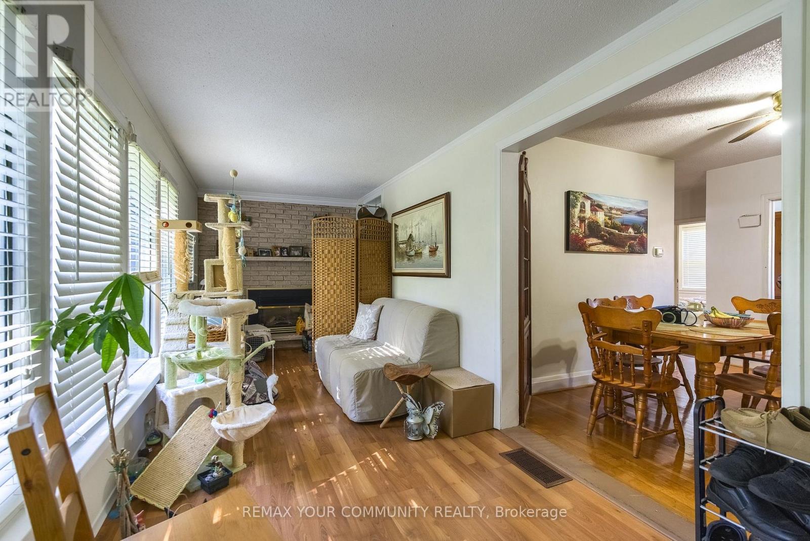 374 PENN AVENUE - Image 13