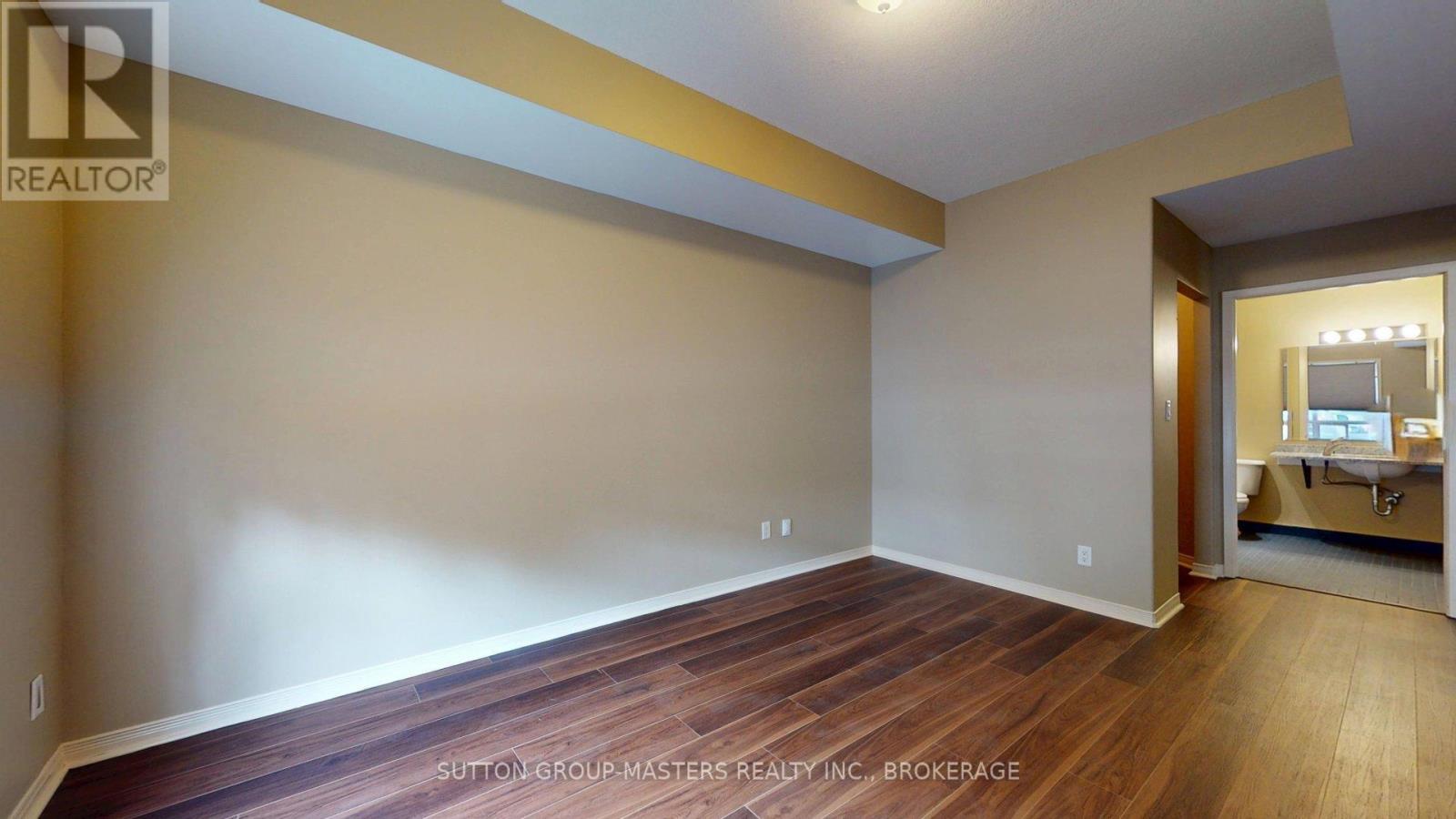 #101 350 WELLINGTON STREET - 17