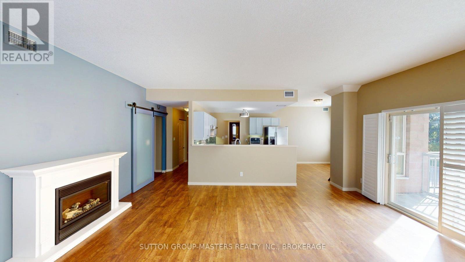 #101 350 WELLINGTON STREET - 6