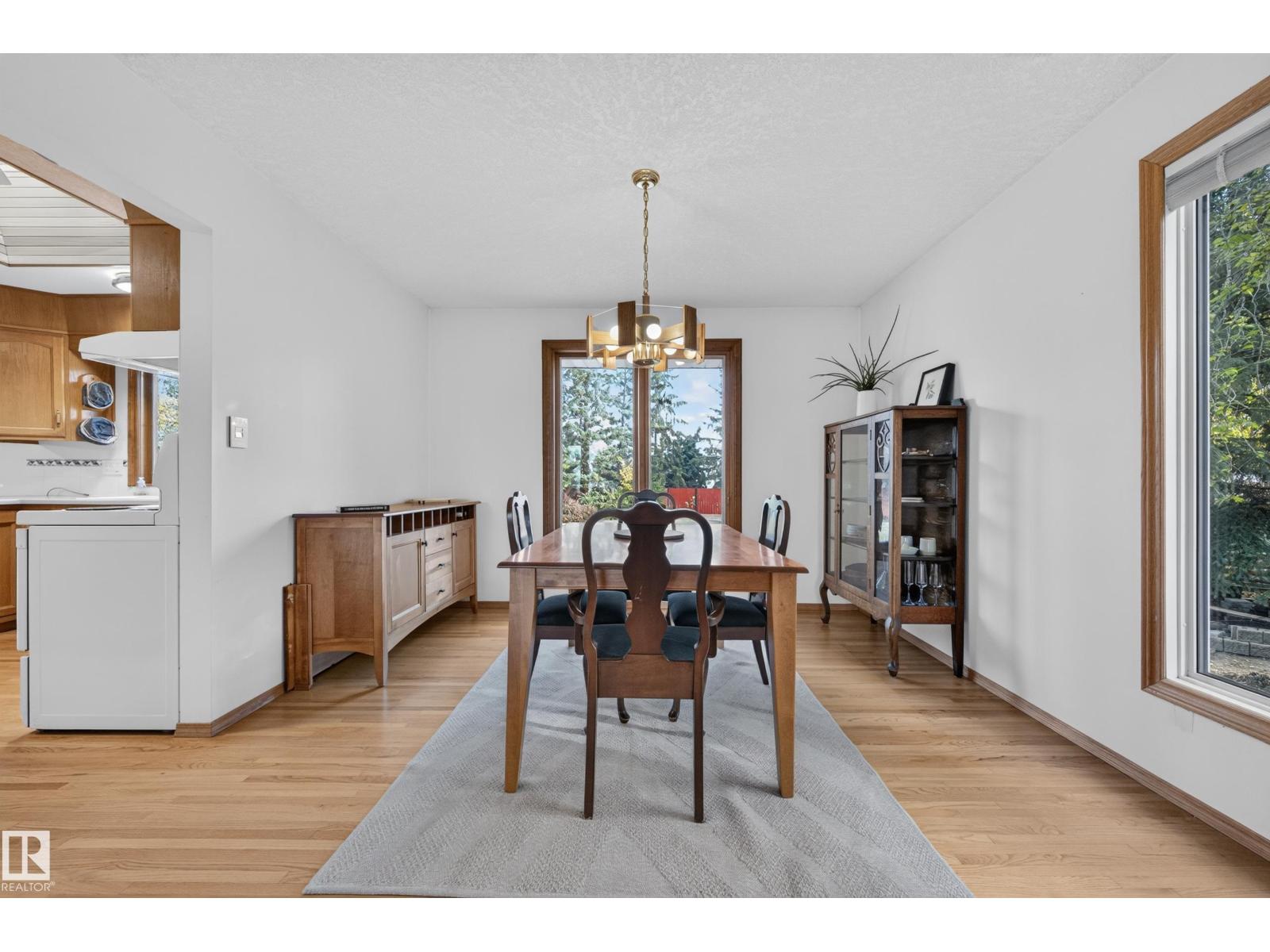 10706 33A AV NW - Image 11