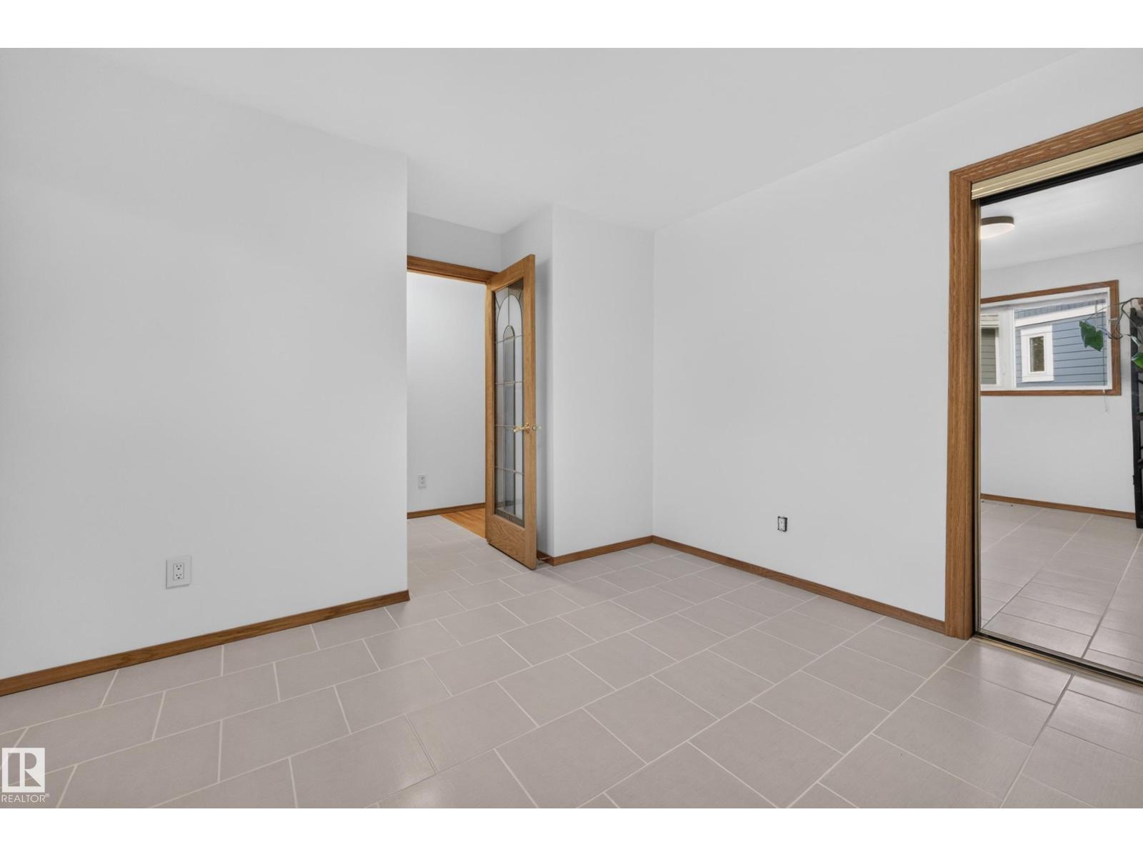 10706 33A AV NW - Image 27
