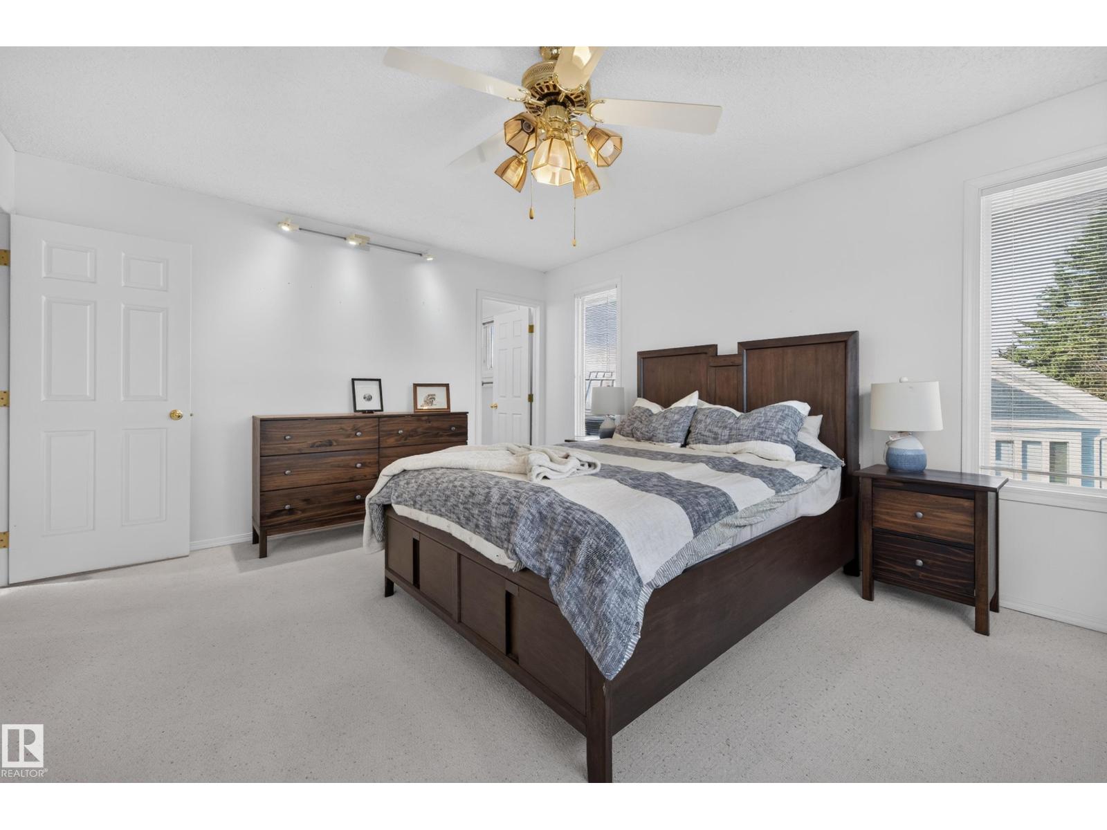 10706 33A AV NW - 38