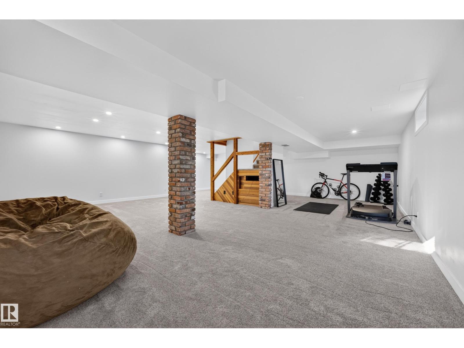 10706 33A AV NW - Image 44